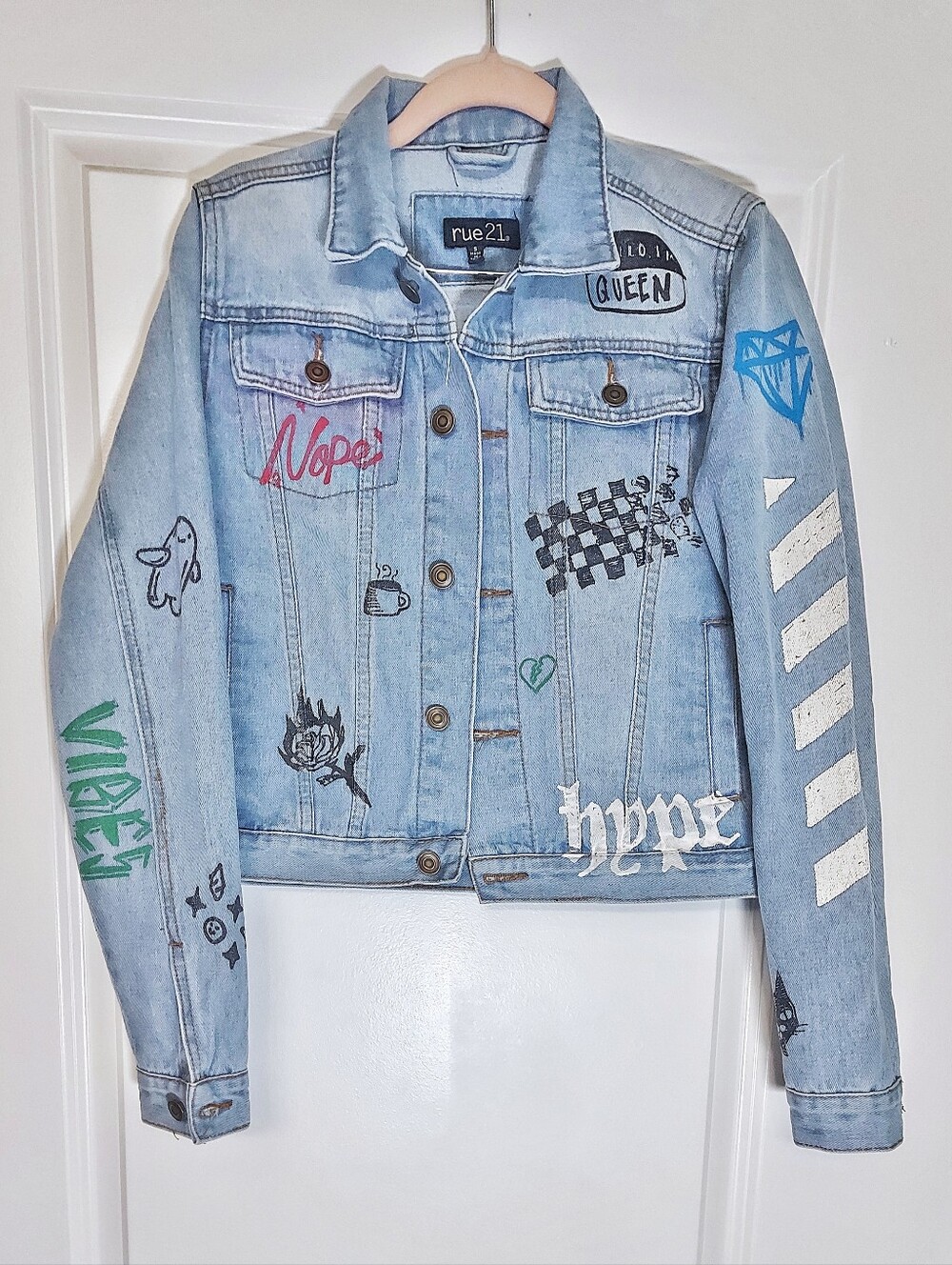 rue21 Light Wash Denim Jacket with Graphic Patches